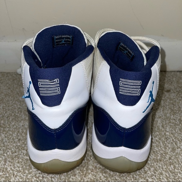 Mens Jordan 11s Navy blue - Picture 5 of 10